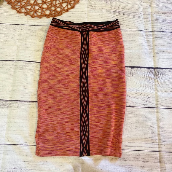 Bebe pencil skirt - Picture 1 of 2